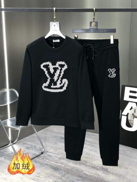 Picture of LV Sweater Suits _SKULVM-4XLkdtn19140890
